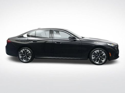 New 2027 BMW 530i xDrive w/ Premium Package AWD/4WD image 3