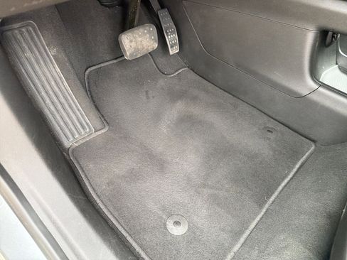 Used 2023 Cadillac XT6 Premium Luxury image 17