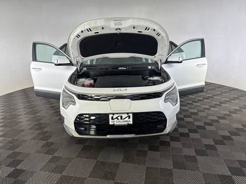 Certified 2024 Kia Niro Wave w/ Wave Preserve Package FWD image 13
