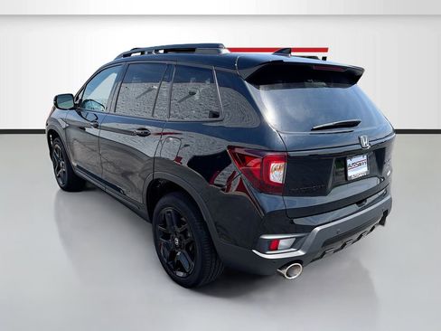 Used 2025 Honda Passport Black Edition image 5