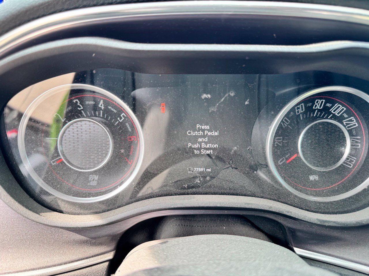 Used 2015 Dodge Challenger R/T RWD image 8