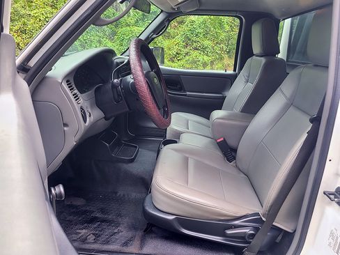 Used 2011 Ford Ranger XL RWD image 15