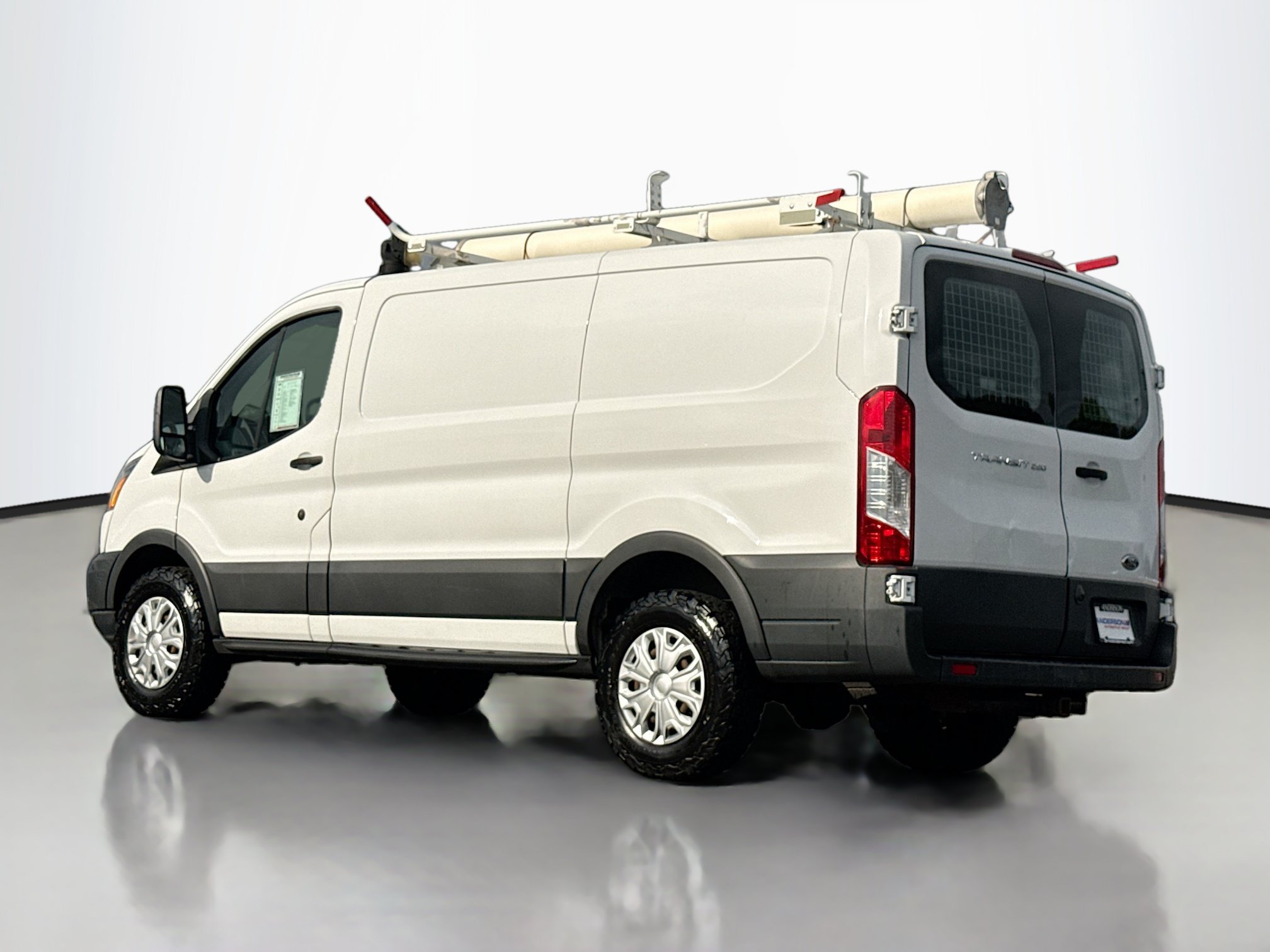 Used 2017 Ford Transit 250 130 Low Roof w/ Exterior Upgrade Package RWD image 5