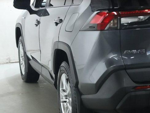Used 2021 Toyota RAV4 XLE w/ Convenience Package AWD/4WD image 45