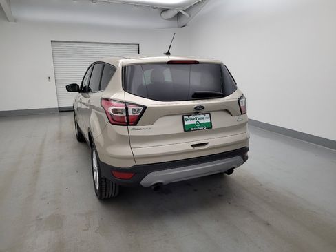 Used 2017 Ford Escape SE w/ SE Cold Weather Package AWD/4WD image 6