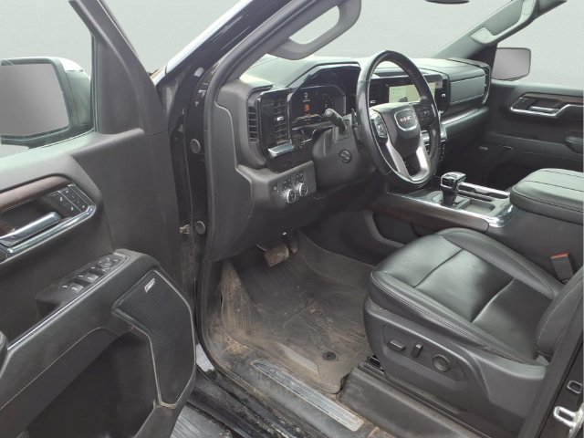 Used 2024 GMC Sierra 1500 SLT w/ SLT Premium Plus Package AWD/4WD image 9
