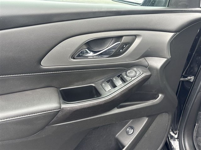 Certified 2023 Chevrolet Traverse LT FWD image 22