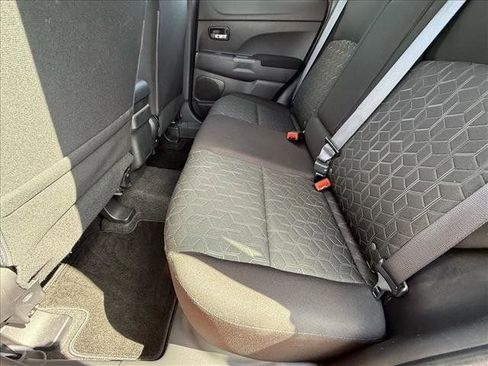 Used 2024 Mitsubishi Outlander Sport ES AWD/4WD image 11