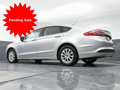 Used 2018 Ford Fusion S image 47