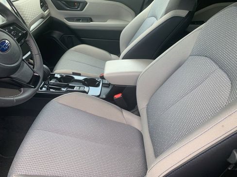 Used 2026 Subaru Forester Premium AWD/4WD image 3
