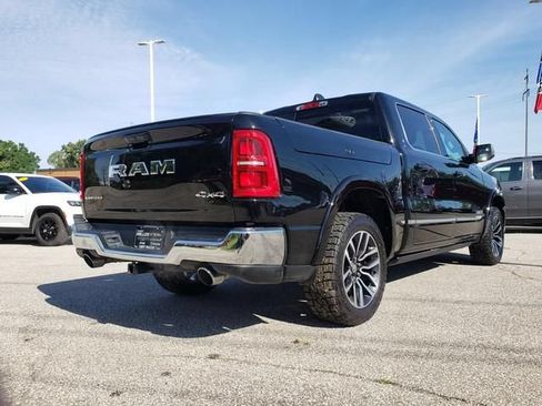 Used 2025 RAM 1500 Limited AWD/4WD image 3