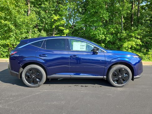 New 2025 Nissan Murano SV image 2