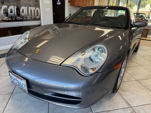 Used 2004 Porsche 911 Carrera RWD image 10