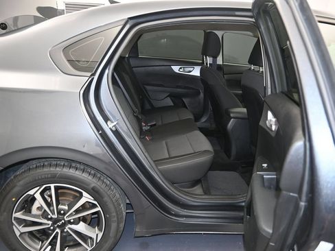 Used 2023 Kia Forte LXS FWD image 25
