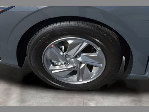 New 2026 Hyundai Elantra SE image 8