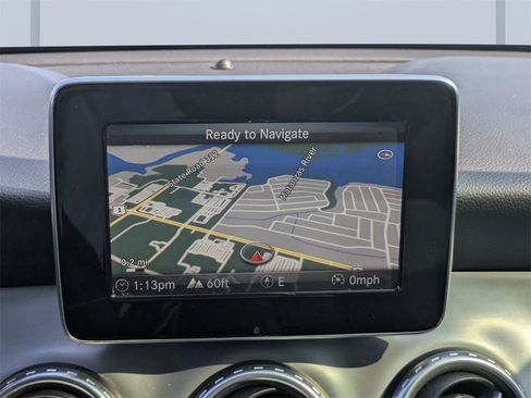 Used 2016 Mercedes-Benz GLA 250 image 24