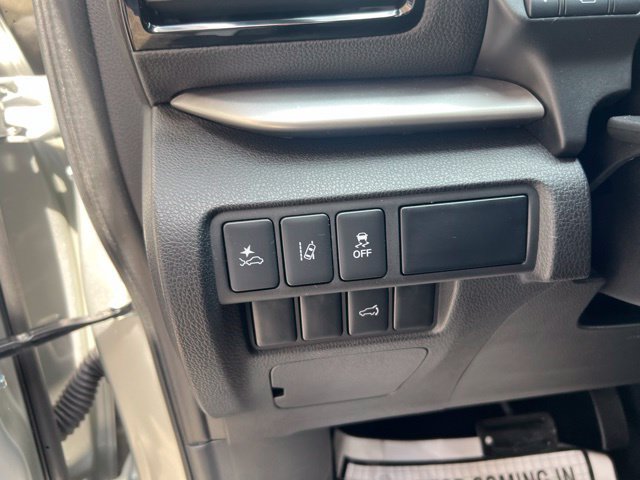 Used 2025 Mitsubishi Eclipse Cross SEL AWD/4WD image 15