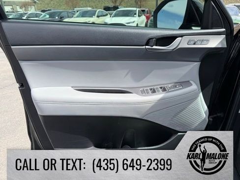 Used 2021 Hyundai Palisade SEL w/ Premium Package image 12