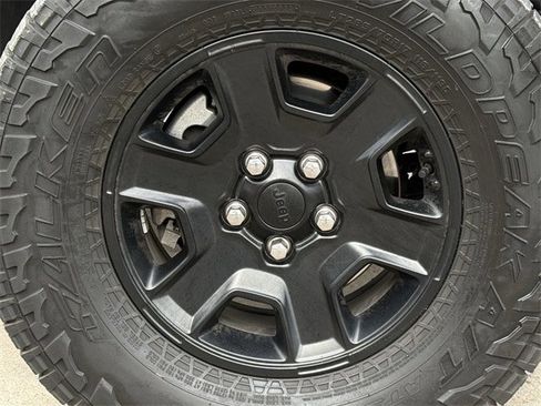 Used 2022 Jeep Gladiator Mojave w/ LED Lighting Group image 8