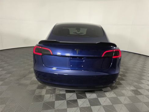 Used 2018 Tesla Model 3 Mid Range image 6