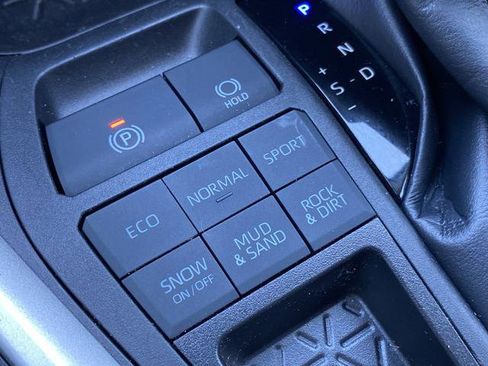 Used 2023 Toyota RAV4 XLE w/ Convenience Package AWD/4WD image 22