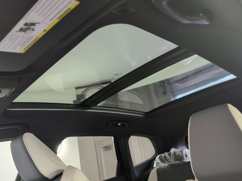 Used 2026 BMW X1 xDrive28i w/ Technology Package image 12