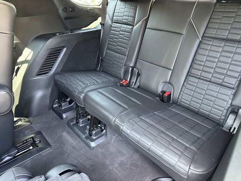 Used 2022 Cadillac Escalade Sport Platinum AWD/4WD image 13