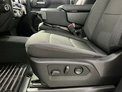 New 2026 Chevrolet Silverado 2500 Custom w/ Custom Value Package AWD/4WD image 15
