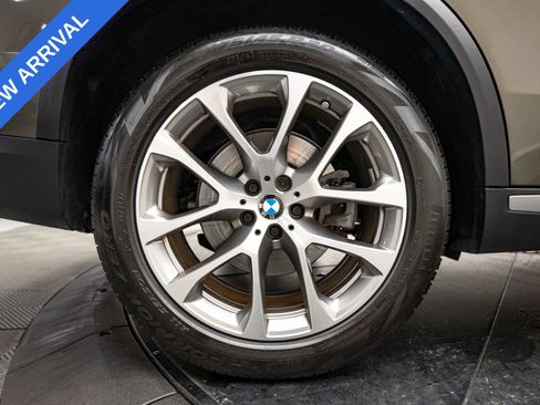 Used 2024 BMW X5 xDrive40i w/ Premium Package AWD/4WD image 32