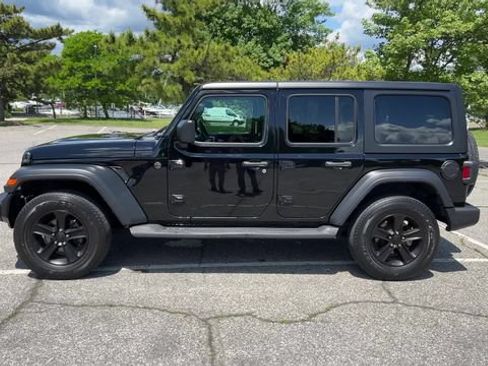 Used 2023 Jeep Wrangler Unlimited Sport AWD/4WD image 40