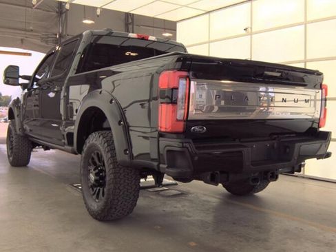 Used 2024 Ford F250 Platinum w/ FX4 Off-Road Package AWD/4WD image 5