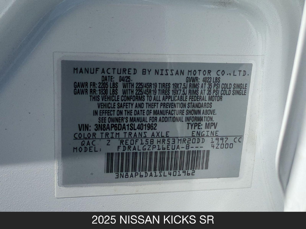 Used 2025 Nissan Kicks SR FWD image 24