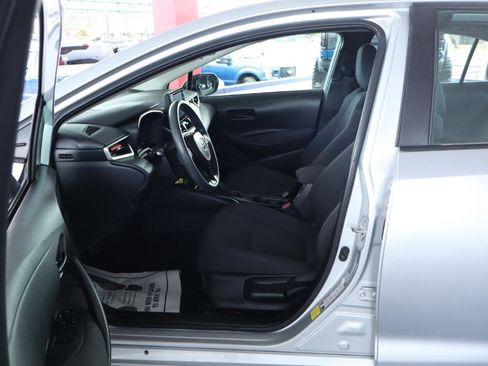 Used 2022 Toyota Corolla LE image 15