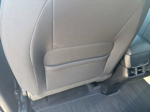 Used 2026 Chevrolet Equinox LT AWD/4WD image 16