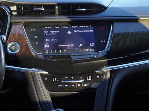 Used 2020 Cadillac XT6 Premium Luxury image 16