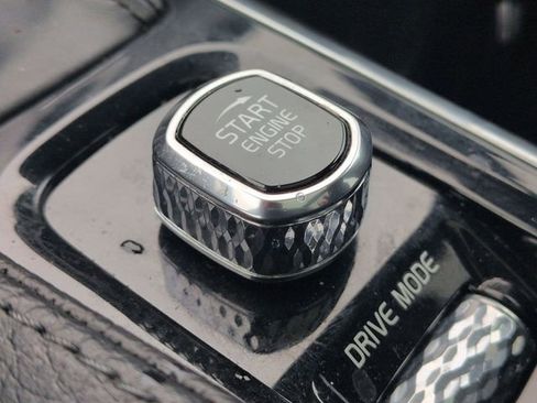 Used 2019 Volvo XC90 T6 Momentum w/ Advanced Package image 19