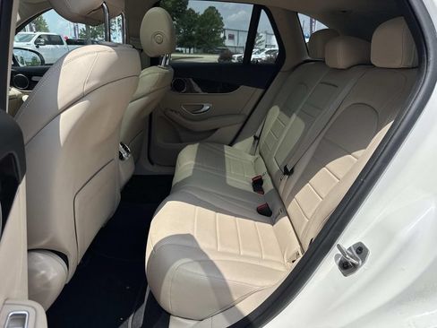 Used 2022 Mercedes-Benz GLC 300 image 19