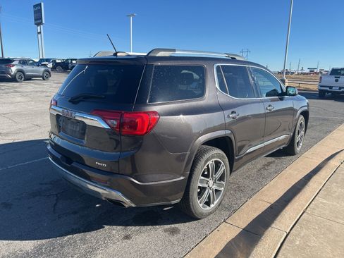 Used 2017 GMC Acadia Denali image 5