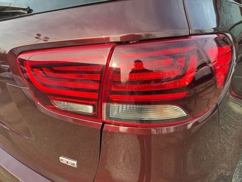 Used 2019 Kia Sorento LX image 30