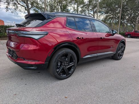 New 2026 Chevrolet Equinox EV RS image 7