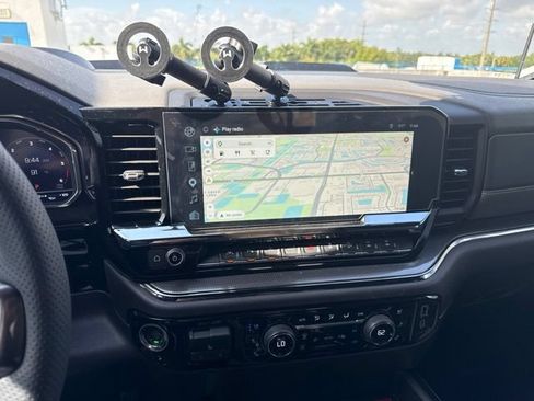 Used 2025 Chevrolet Silverado 1500 ZR2 w/ Technology Package AWD/4WD image 7