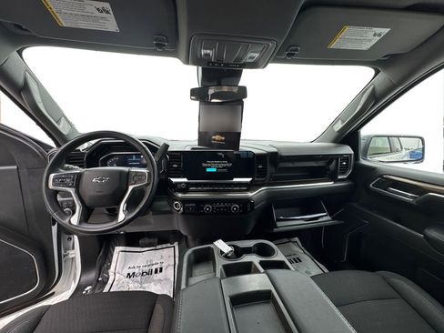 Used 2023 Chevrolet Silverado 1500 RST image 9