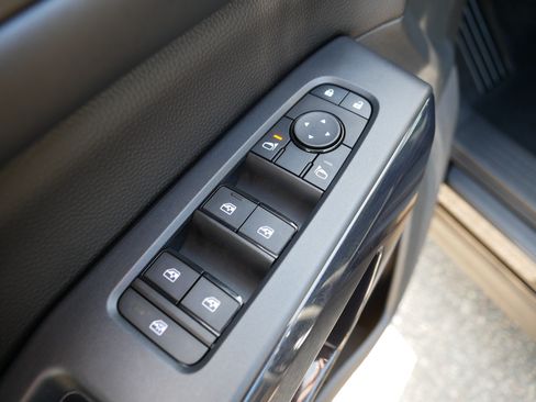 Certified 2025 Nissan Pathfinder SV AWD/4WD image 19