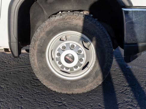 Used 2020 GMC Sierra 3500 4x4 Crew Cab w/ Gooseneck/5TH Wheel Package image 26