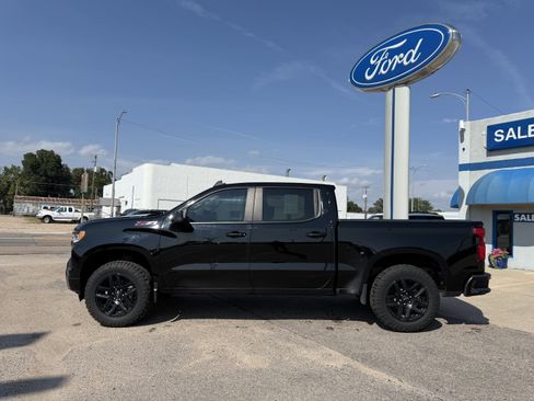 Used 2022 Chevrolet Silverado 1500 RST w/ Z71 Off-Road Package image 10