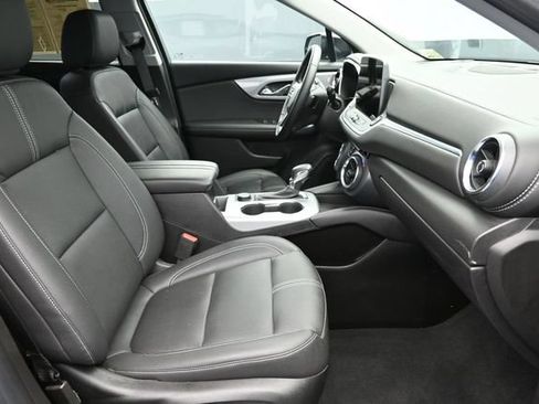 Used 2024 Chevrolet Blazer LT w/ Midnight/Sport Edition FWD image 30
