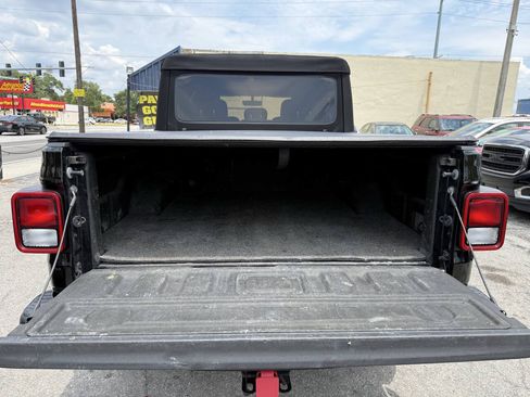 Used 2020 Jeep Gladiator Rubicon AWD/4WD image 22