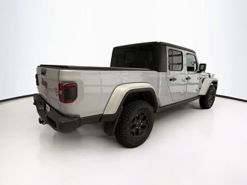 Used 2022 Jeep Gladiator Willys image 7