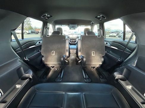 Used 2025 Ford Explorer ST-Line AWD/4WD image 49