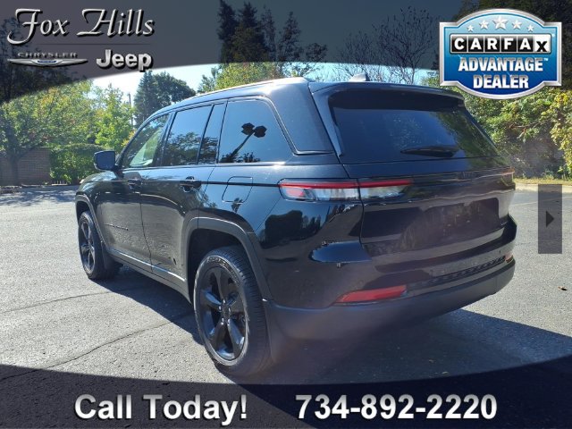 Certified 2025 Jeep Grand Cherokee Limited w/ Black Appearance Package AWD/4WD image 6